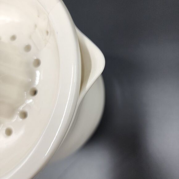 Rae Dunn Squeeze Juicer Orange Lemon Artisan Collection 3 cup capacity New - Picture 6 of 8